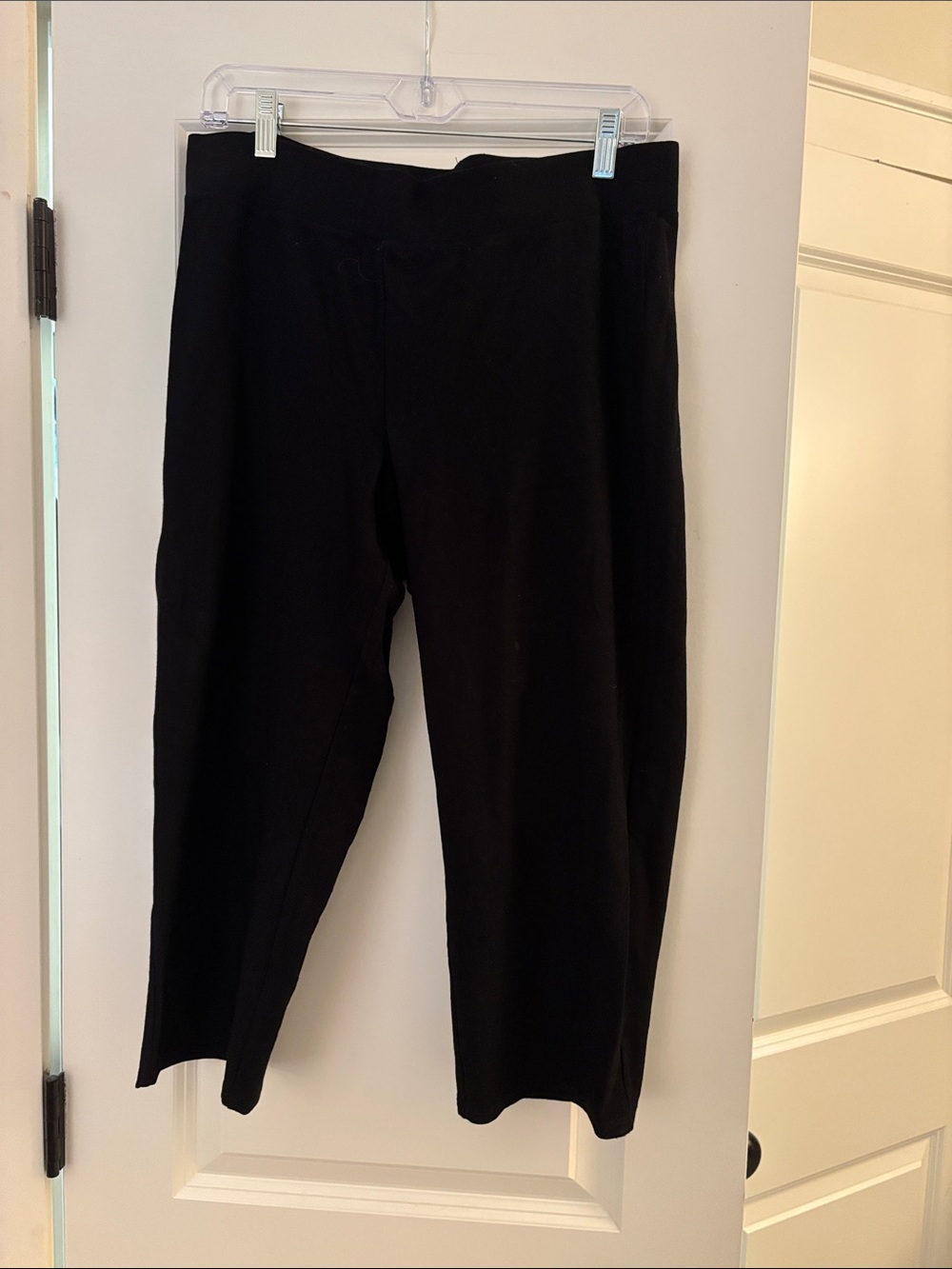 Eileen Fisher Black Cropped Stretch Pants
